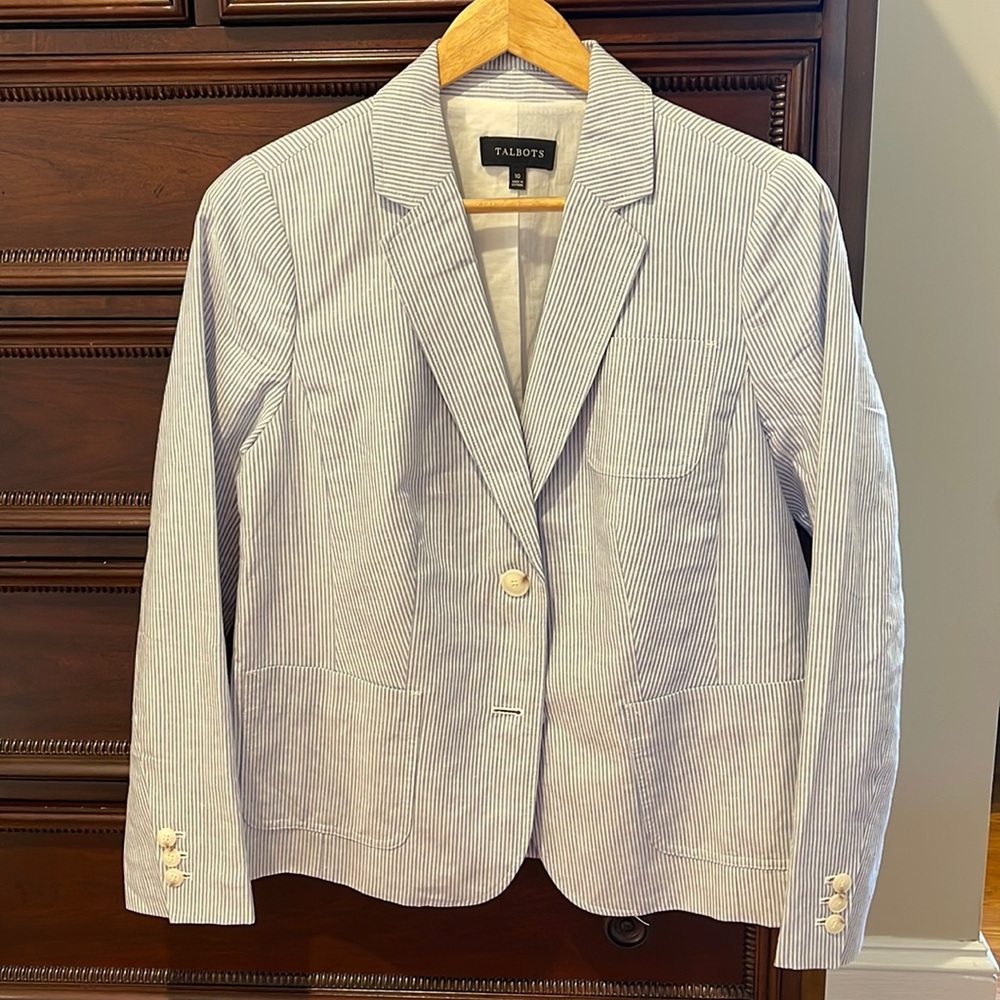 Talbots chambray blue & white pencil stripe lightweight blazer